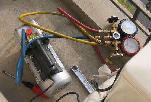 空調(diào)維修操作規(guī)范三：壓力檢漏